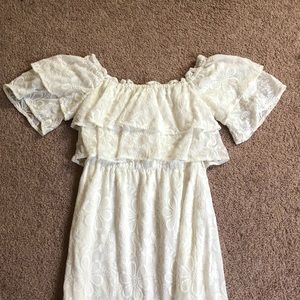 Flowered off-the-shoulder Maxi Dress